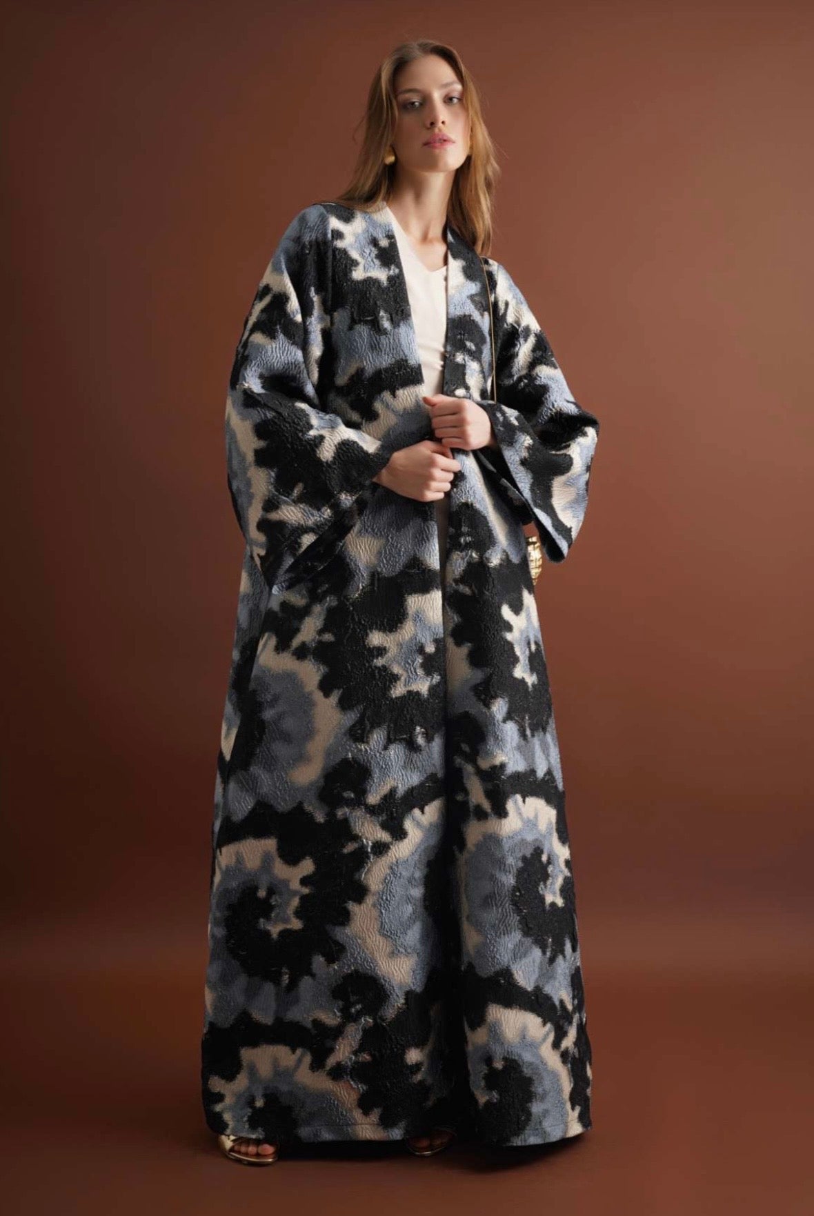 Shadow Current Abaya